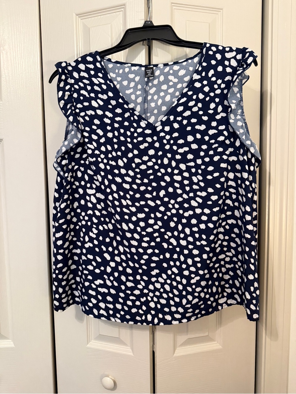 SHEIN Curve Navy and White V-Neck Cap Sleeve Blouse